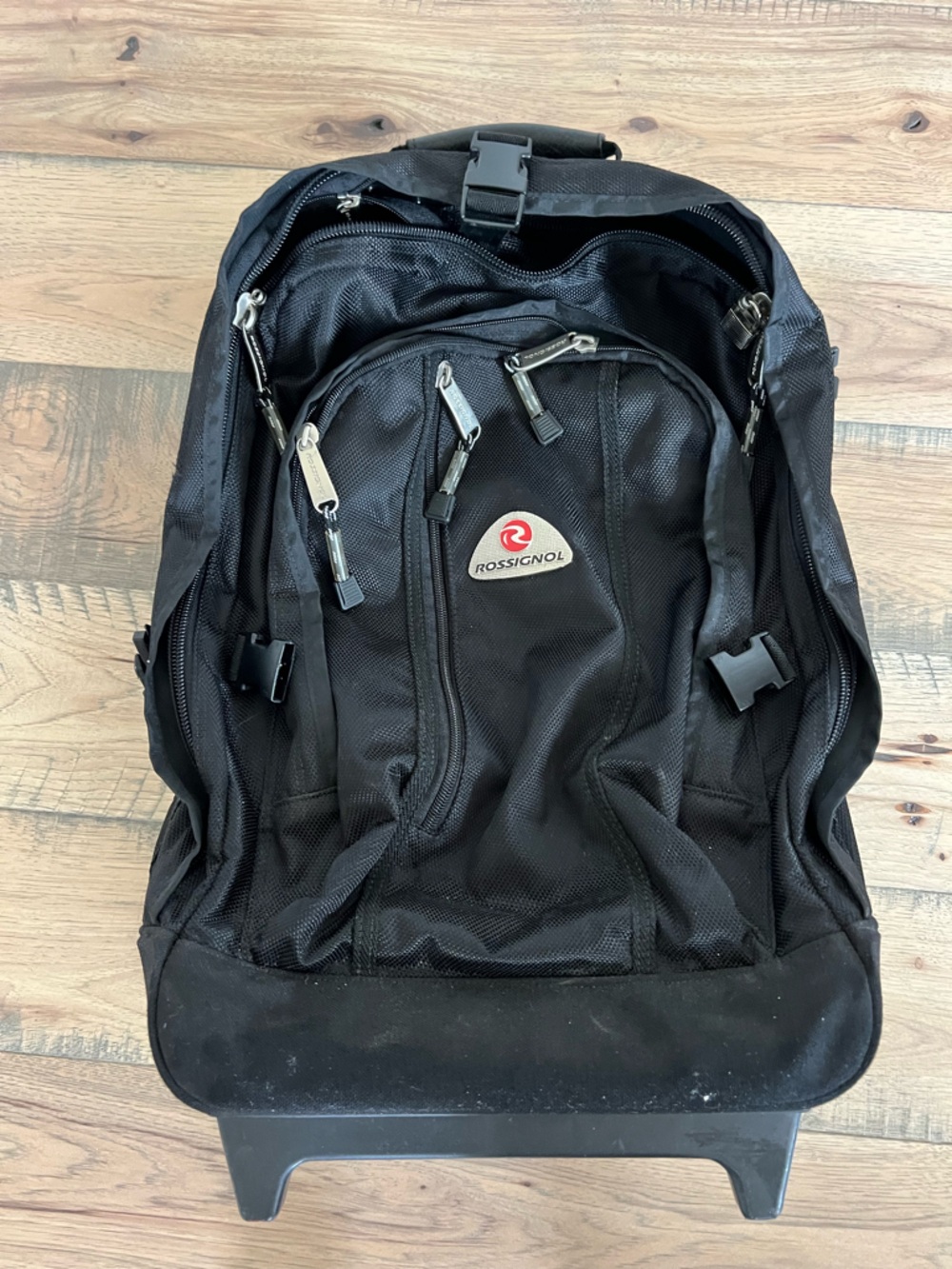 Rossignol Black Carryon Travel with Multiple Zip Compartments